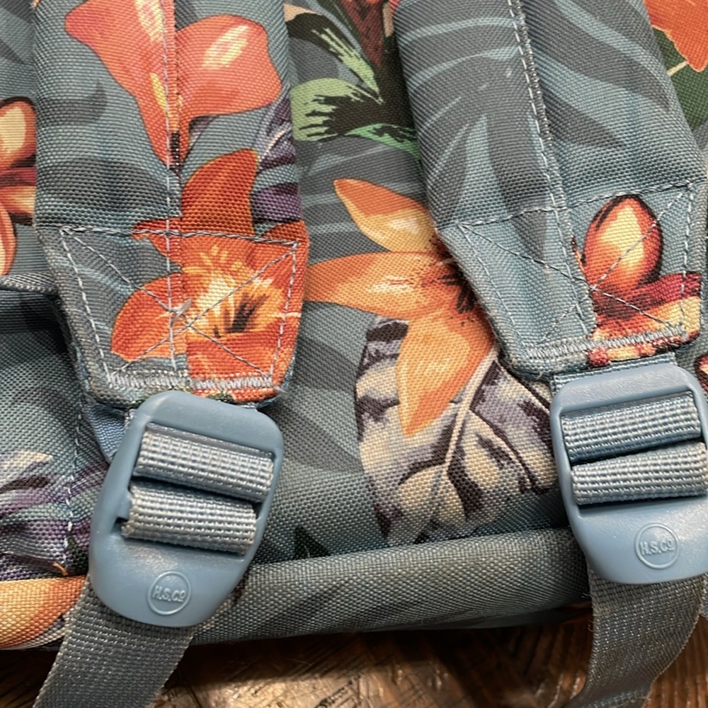 HERSCHEL Supply Co Classic XL Backpack - Picture 9 of 13